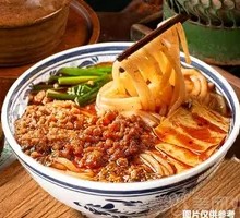Fresh Meat Rice Noodles
