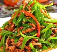 Green Pepper and Tofu Skin with Pork Strips