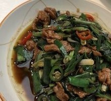 Stir-Fried Beef with Garlic