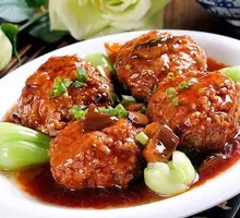 Braised Pork Meatballs