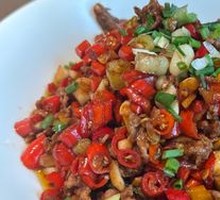 Stir-Fried Beef with Yellow Onion