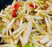 Stir-fried Shredded Pork with White Celery