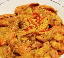 Hot Pot Curry Shrimp