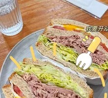 Tuna Sandwich