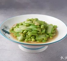 Loofah and Edamame Stir-Fry