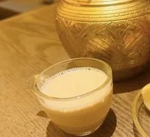 Xinjiang Naan and Milk Tea