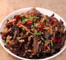 Wood Ear Mushroom and Pork Shreds