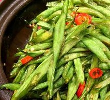 Braised String Beans in Clay Pot