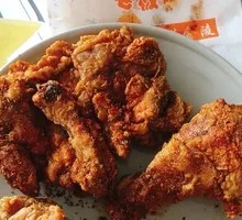 Crispy Whole Pork Leg
