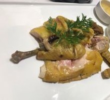 Herb-Infused Chicken with Lingzhi