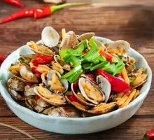 Spicy Stir-Fried Clams
