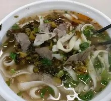 Sour Cabbage Beef Noodles