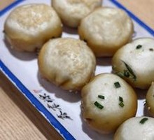 Signature Suzhou-Style Large Shrimp Pan-Fried Buns