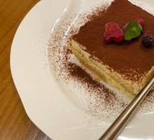 Homemade Tiramisu Cake