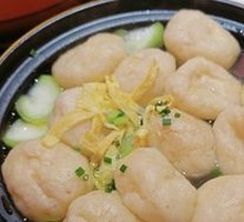 Bamboo Mushroom and Loofah Steamed Luoding Fish Dumplings