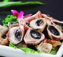 Steamed Sheep Eyes in White Sauce