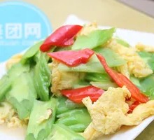 Stir-fried lettuce with eggs