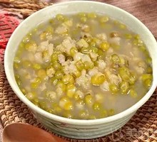 Freshly Boiled Mung Bean Soup