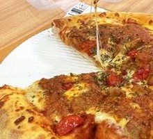 Classic Italian Meat Sauce Pizza
