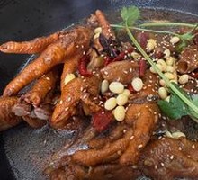Pig Trotter and Chicken Claw Hot Pot Base