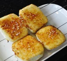 Steamed bun slices