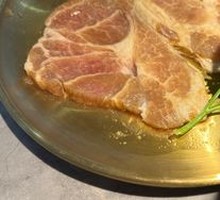 Fruit-flavored Pork Cutlet
