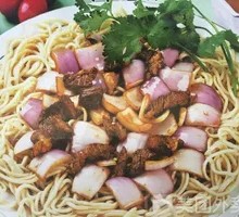 Onion Beef Noodles