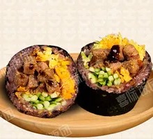 Black Pepper Beef Rice Ball