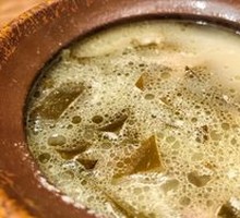 Fresh and Fragrant Kelp Pork Bone Soup