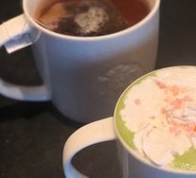 Peachy Matcha Latte