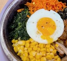 招牌牛肉石锅拌饭