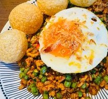 Thai Classic Pad Kra Pao Minced Pork
