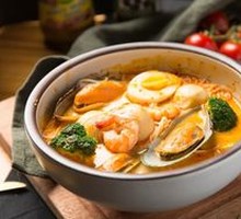 Tom Yum Seafood Soup (Small)
