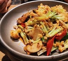Spicy Stir-Fried Organic Cauliflower