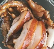 Pork head meat