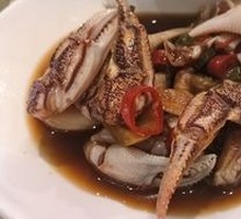 Steamed Crab Claws in Wine