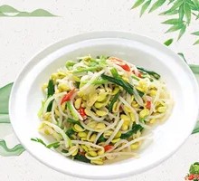 Leek and Mung Bean Sprout Stir-fry