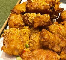 Golden Garlic Pork Ribs