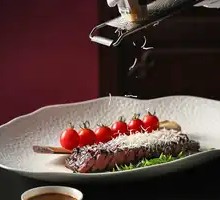 Low-Temperature Charcoal-Grilled Beef Rib Yellow