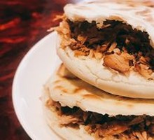Roujiamo with pork