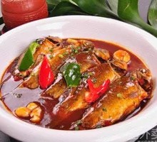 Braised Wild Small Crucian Carp