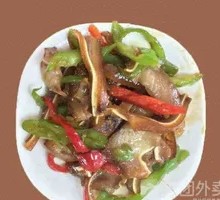 Green Pepper Stir-fried Ear Tips