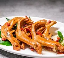 Spicy Duck Feet