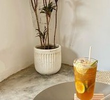 Handcrafted Lemon Tea