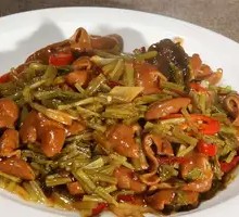 Braised Pork Intestines with Pickled Mustard Greens