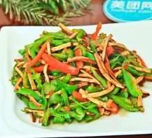 Green Pepper and Tofu Shreds with Pork