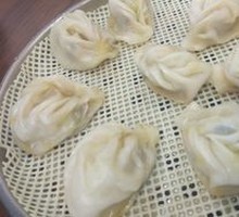 Willow Leaf Steamed Dumplings