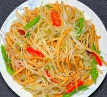 Bean Sprout Stir-fried with Sesame Noodles