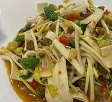 Sichuan-style Pickled Pepper Beef Tripe