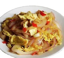 Onion and Egg Rice Bowl